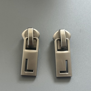 High Quality <strong>Custom</strong> Debossed Logo Hollow Out Metal <strong>Zipper</strong> <strong>Pull</strong> Factory Brand Metal Puller Charms Hanger <strong>Zipper</strong> Accessories - Product Image 2