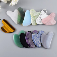 Outils de massage en pierre de jade naturelle en gros, outils de raclage facial et corporel en cristal de jade, pierre Gua Sha en forme de cœur en quartz rose et améthyste