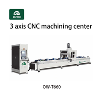 Centre d'usinage CNC robuste OUWO 380V pour le fraisage, le perçage et le chanfreinage de profilés de fenêtres et de portes en aluminium avec système Siemens 828D