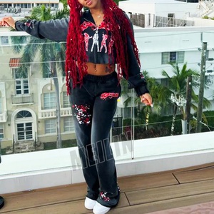 Wholesale Custom Women Distressed Screen Print Tracksuit High Quality Wash Sun Faded <b>Cropped</b> <b>Zip</b> <b>up</b> Hoodies Set Women Sweatsuits - Product Image 5
