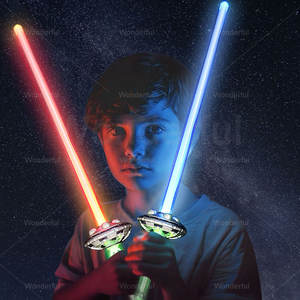 Épée lumineuse de <span class=keywords><strong>sabre</strong></span> <span class=keywords><strong>laser</strong></span> de 26 pouces, épée en plastique électronique lumineuse et clignotante pour garçons, pour les décorations ou les cadeaux de fête de Noël - Product Image 6