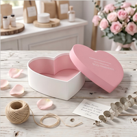 Boîte en papier en forme de cœur avec logo en feuille d'argent personnalisée, boîte cadeau en forme de cœur haut de gamme faite à la main pour l'emballage de marque
