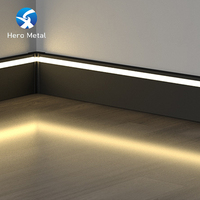 Plinthe en aluminium éclairée d'usine de Foshan, 80 mm, profil de plinthe décoratif en métal pour mur, plinthe avec éclairage LED