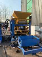 Machine automatique de fabrication de blocs de pavés Machine de construction de briques à emboîtement
