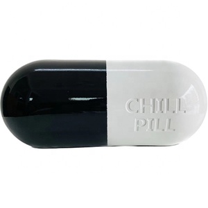 ประติมากรรมเรซิ่นชุบไฟฟ้ารูปยาเม็ดชิลล์ขนาดเท่าของจริง สำหรับตกแต่งบ้าน ห้างสรรพสินค้า ตกแต่งสวยงาม - Product Image 3