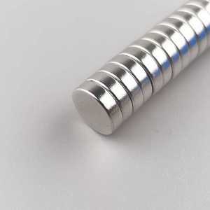 Imán de Neodimio Redondo con Orificio 30x10x10mm, Imán NdFeB de Grado Industrial Permanente - Product Image 3
