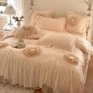 Ensemble <span class=keywords><strong>de</strong></span> literie <span class=keywords><strong>haut</strong></span> <span class=keywords><strong>de</strong></span> <span class=keywords><strong>gamme</strong></span> 4 pièces en <span class=keywords><strong>satin</strong></span> rose, <span class=keywords><strong>housse</strong></span> <span class=keywords><strong>de</strong></span> <span class=keywords><strong>couette</strong></span> 100% <span class=keywords><strong>coton</strong></span>, taie d'oreiller en dentelle - Product Image 4