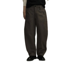 Achetez directement auprès du fabricant chinois Pantalon ballon à chevrons olive à cordon de serrage interne à la taille Pantalon de fatigue à genou arrondi - Product Image 5