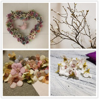 Vente chaude 2cm Marguerite Soie Fleurs Faux Fleurs pour DIY Guirlande De Mariage Artisanat Fête Mini Têtes De Fleurs Artificielles