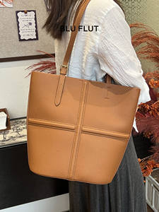 Nouveau style 2026 : Sac à main tendance grande capacité, sac seau de niche à porter à l'épaule ou sous le bras - Product Image 6