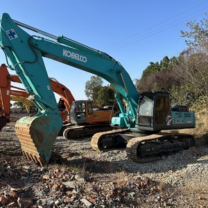 Excavadora grande Kobelco SK480 de segunda mano con una fuerte fuerza de excavación para excavaciones pesadas de tierra y piedra en minas. - Product Image 1