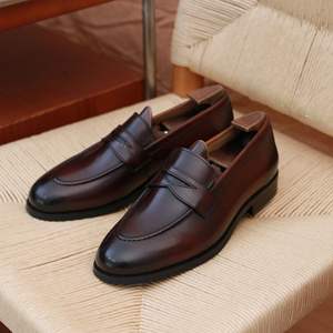 Zapatos casuales de oficina de negocios cómodos de cuero premium de alta calidad para hombres, zapatos casuales para hombres con material de cuero de alta gama - Product Image 2