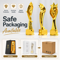 Trophée personnalisé en résine de style sportif avec surface plaquée or, texte gravé, logo, impression UV écologique, plusieurs styles