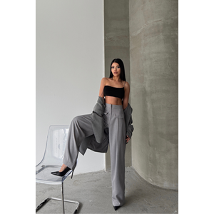 Pantalones de Mujer Grises con Pliegues Anchos, Bolsillos con Solapa, Talla XL, Cierre Elástico en la Cintura, Transpirables y Cómodos - Product Image 3