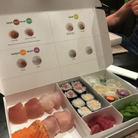 Boîte d'emballage pour sushis écologique en gros, boîte à emporter pour crêpes, gâteaux, pique-niques, papier, restaurant, nourriture, biscuits, avec insert