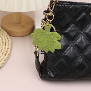 Llavero de Hoja de Pomelo de Secado Rápido, Amuleto de Buena Suerte con Decoración Metálica Duradera para Bolso - Product Image 2