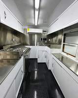 Remolque de Comida Móvil con Ventanas Dobles y Estación de Asado para Ramen y Hamburguesas en el Mercado Nocturno de Melbourne