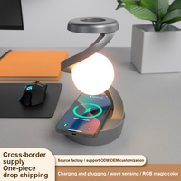 Lampe de table moderne et créative pour bureau Nouvelle lampe de nuit à suspension visuelle à chargement sans fil pour chargement de smartphone