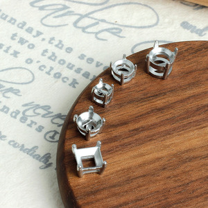 Custom Stainless Steel Accessories Earring and Stud Findings Zircon Base <strong>Empty</strong> Piercing Claw Blank <strong>Setting</strong> for Earring Making - Product Image 3