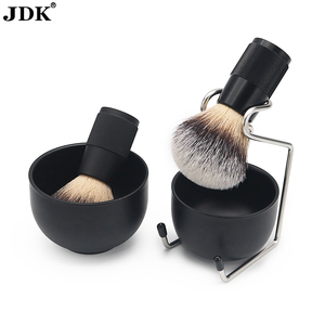 Ensemble de blaireaux de <span class=keywords><strong>rasage</strong></span> de luxe pour hommes bol de <span class=keywords><strong>savon</strong></span> personnalisé et support métallique de sécurité Kits de <span class=keywords><strong>rasage</strong></span> de cheveux de <span class=keywords><strong>blaireau</strong></span> en nylon avec brosse à usage de salon en bois - Product Image 3