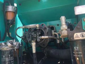 รถขุดโคเบลโก้ SK200 มือสองจากญี่ปุ่น รถก่อสร้างขนาด 20 ตัน แบบตีนตะขาบ สำหรับงานป่าไม้และเหมืองแร่ เครื่องยนต์โคเบลโก้ ปั๊มเกียร์ประสิทธิภาพสูง - Product Image 3