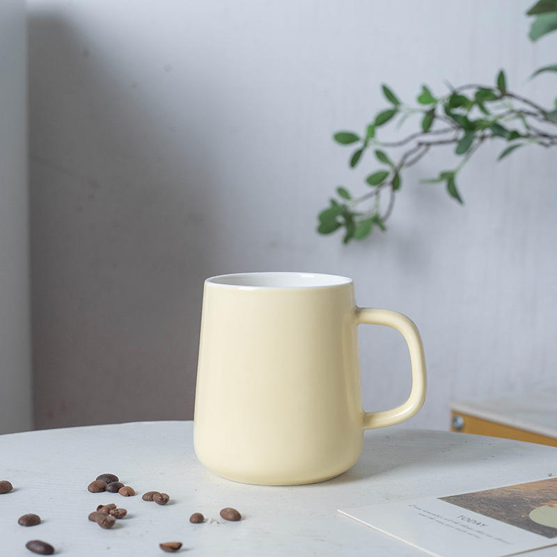 ถ้วยเดี่ยวสีเหลืองเข้มแบบบล็อกสี พร้อมหูจับ