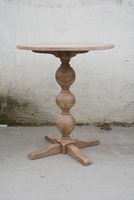 Table rustique de ferme antique en bois massif pour événements et mariages