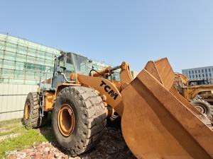 Chargeur frontal de chargeuse sur pneus TCM L32 d'occasion chinoise avec moteur comme composant principal à vendre à Shanghai - Product Image 4