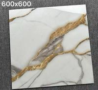 Carrelage en porcelaine effet marbre veiné or 600x600mm, collection luxe polie pour salon