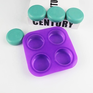 Moule à Savon Artisanal Rond en Silicone à 4 Cavités de Haute Qualité - Product Image 4