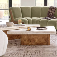 Table basse créative en travertin et placage de bois de burl, design moderne, texture naturelle pour salons et espaces latéraux.