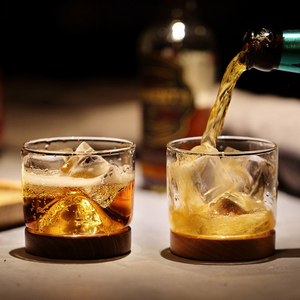 Verre à liqueur en forme <span class=keywords><strong>de</strong></span> montagne domestique créatif avec base en bois pour <span class=keywords><strong>whisky</strong></span> et vin pour les fêtes <span class=keywords><strong>de</strong></span> bar - Product Image 2