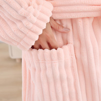 Peignoir long pour femme, automne-hiver, épais, en polaire corail, chaud, à manches longues, pour salon de beauté, hôtel, piscine, bain, personnalisable en usine
