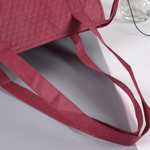 Grand sac isotherme personnalisé en papier aluminium PP non tissé pliable avec logo pour le déjeuner les pique-niques les courses - Product Image 3