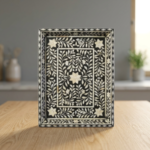 Plateau de service élégant en bois, os et résine émaillée, fini à la main par des artisans, accent décoratif pour la maison, durable et fait main - Product Image 5