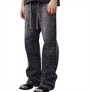 Jean en denim droit vintage personnalisé brodé style hip-hop avec strass, délavé, rivets et fermeture éclair pour homme - Product Image 1