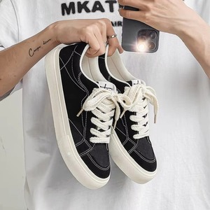 Sneakers décontractées à lacets de haute qualité, design personnalisé, marque, design à tige basse, chaussures de marche et de skate pour hommes - Product Image 1