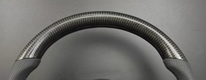 Volante de Fibra de Carbono para Auto con Botón de Encendido/Apagado y Selector de Marchas para <span class=keywords><strong>Audi</strong></span> A4/A6/Q5, Personalizado con Cuero Perforado - Product Image 3