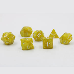 ลูกเต๋าหลายหน้า Passen Cross-Border Supply TRPG 7 ชิ้น/ชุด ขนาด 16 มม. ลายมุกอะคริลิกและแก้ว สีเหลือง สำหรับกลุ่มเล่น DND - Product Image 2