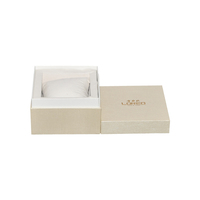 Boîte cadeau de montre rectangulaire beige personnalisée haut de gamme, gaufrée et mate, avec coussin et insert, écologique, rigide, avec couvercle et base