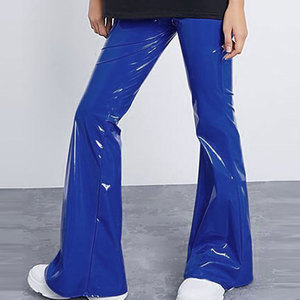 Mode coréenne vente en gros nouvel arrivage <span class=keywords><strong>pantalon</strong></span> taille haute en cuir PU <span class=keywords><strong>bleu</strong></span> noir pour femmes <span class=keywords><strong>pantalon</strong></span> évasé de couleur personnalisée pour femmes - Product Image 1