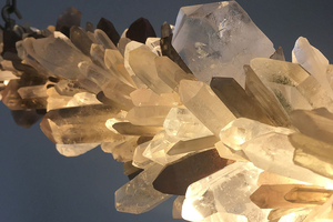 Lámparas Colgantes Modernas de Lujo con Cristal de Roca Natural para Sala de Estar, con Altura Ajustable, Tamaño Mediano - Product Image 2