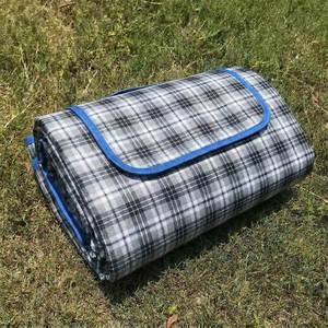 Hot Selling Waterproof <b>Blanket</b> Fleece Beach Durable Sand Free Washable <b>Camping</b> Picnic Mat With Handle - Product Image 2
