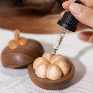 للبيع بالجملة ناشر خشبي على شكل مانغوستين من الروائح لحلي المنزل - Product Image 5