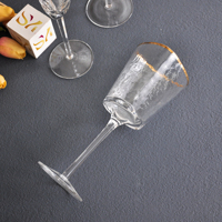 Verres à vin et à champagne en cristal texturé martelé vintage avec bordure dorée pour la décoration de table de mariage et de banquet