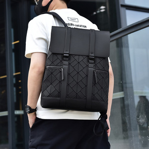 Zaino da Uomo Elegante per Lavoro e Viaggio con Fodera in Denim e Poliestere, Capacità 20-35L, Tracolla Curva - Product Image 2