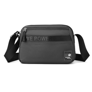 Sac à main pour homme de grande capacité avec un nouveau design, sac à main d'affaires avec quatre fermetures éclair estivales et plusieurs poches, adapté aux hommes - Product Image 3