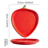 Plato de Cerámica Reutilizable Ecológico con Diseño Moderno de Fresa en Rojo y Rosa, Disponible en Diferentes Tamaños