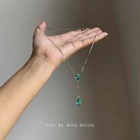 Collier Pendentif Goutte d'Eau Zircon Vert Vintage en Tungstène Électroplaqué Réglable Luxe Élégant et Flatteur pour Femme