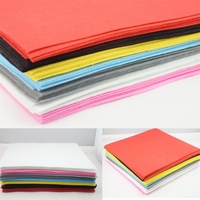 Tissu en feutre de polyester écologique à la vente chaude dans diverses couleurs